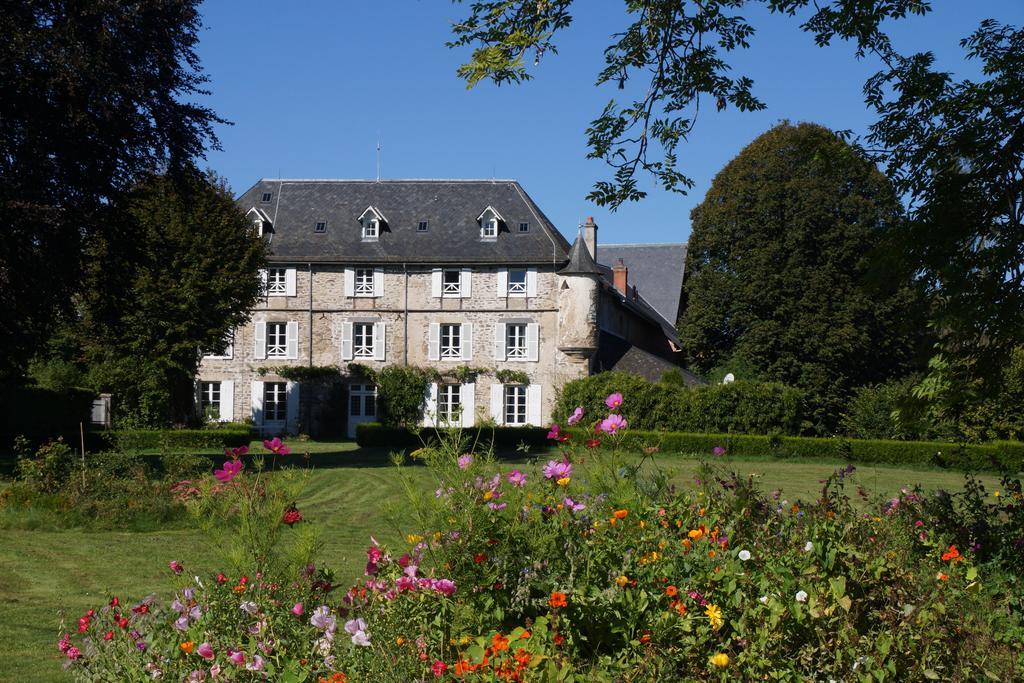 Chateau De Savennes - Caveau De Sabrage Exteriör bild