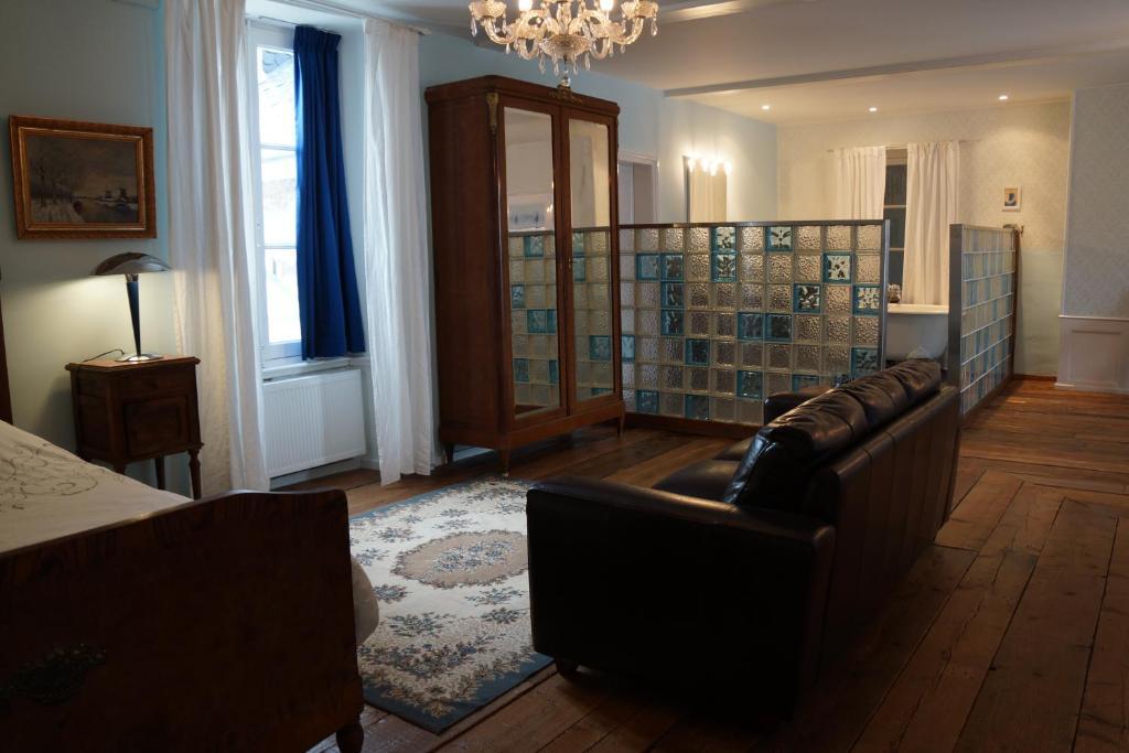 Chateau De Savennes - Caveau De Sabrage Rum bild
